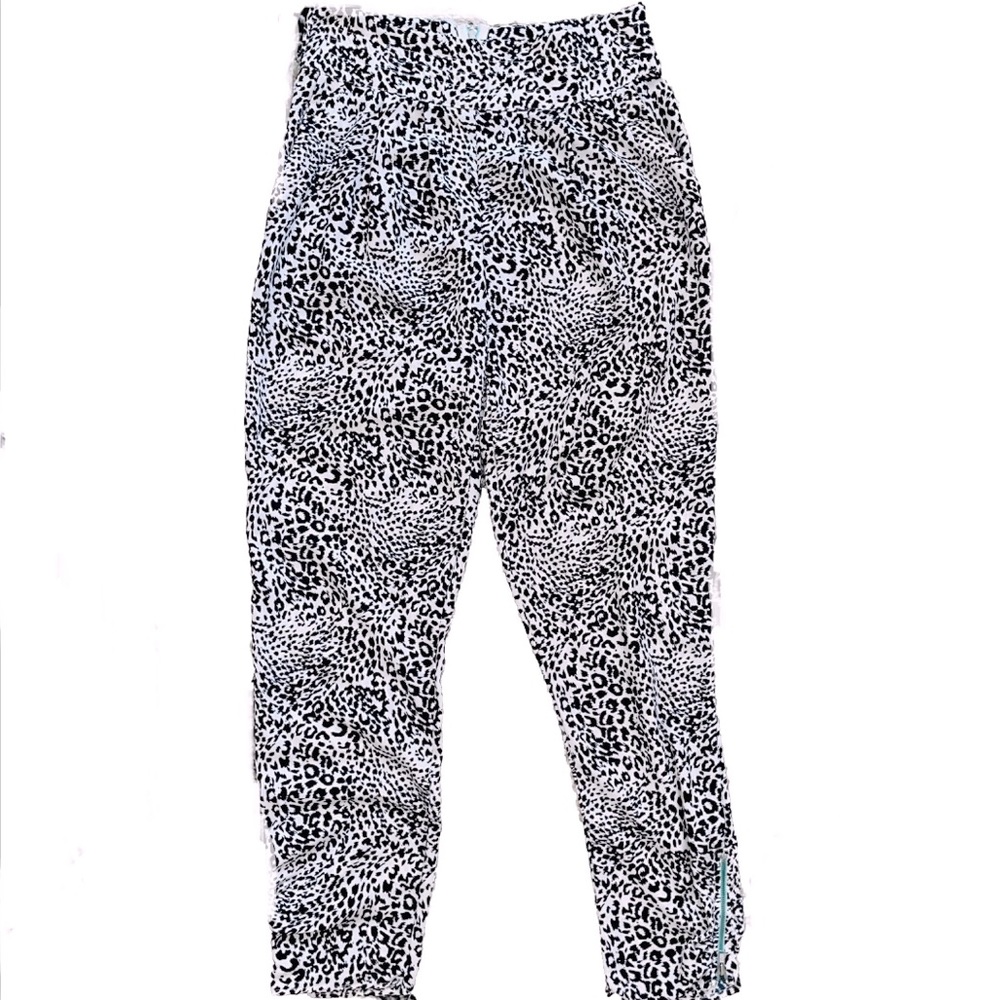 4 Sienna High Waist B&W Leopard Joggers - Picture 2 of 12